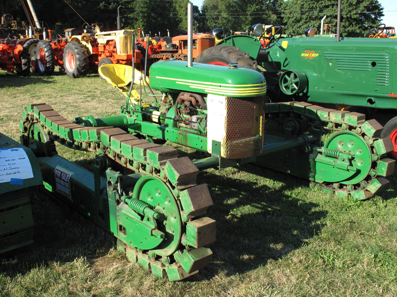 Oliver HG trac tractor